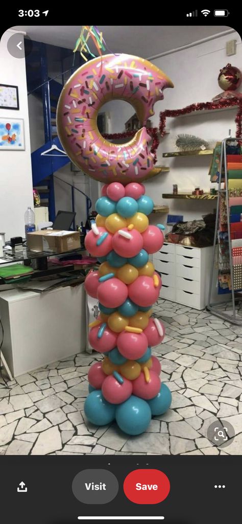 Decor For Brunch Party, Donut First Birthday Party Decorations, Two Sweet Party 2nd Birthday Balloons, Donut Birthday Party Decorations Diy, Donut Decorating Ideas Themed Parties, Donut Party Centerpieces, Donut Themed Birthday Party Decorations, Donut Grow Up Party, Donut Birthday Party Decorations