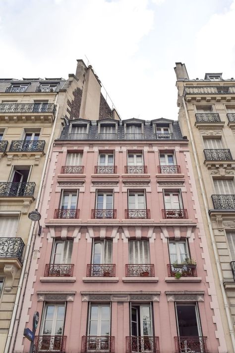 Pink Apartment Building with Pink Balconies in Paris... I love this pink building in the middle of Paris! Pink Building, Paris Buildings, Pink Apartment, Building Aesthetic, French Lifestyle, Interior Minimalista, Paris Chic, Paris Aesthetic, Paris Apartments