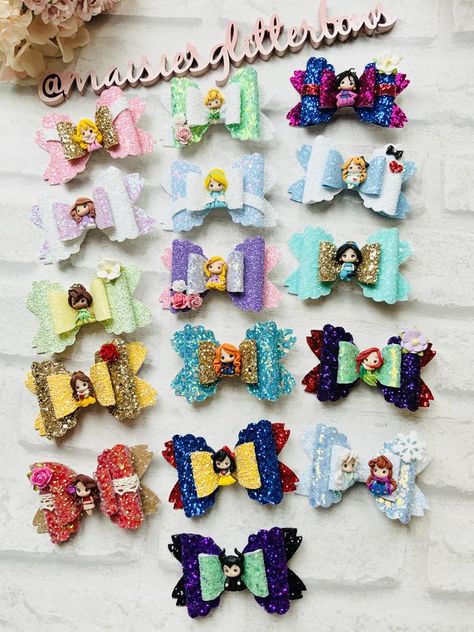 Disney Princess Hair Bows, Newborn Hair Bows, Disney Hair Bows, Christmas Bows Diy, Princess Hair Bows, Girls Hair Bows Diy, Bow Holders, Diy Crafts For Girls, Bow Template