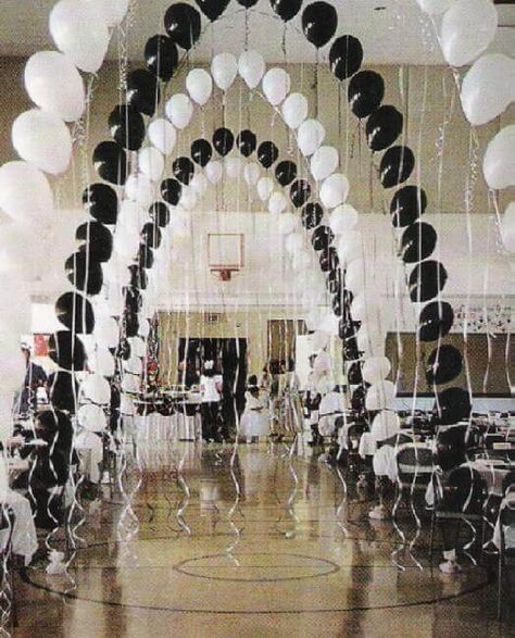 Silver Balloons, Fabulous 50, Black White Parties, Wedding Balloon Decorations, Balloon Arches, Metallic Balloons, Quinceanera Party, Black And White Theme, White Balloons