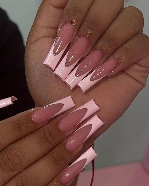 45 Summer French Tip Nails to Inspire You Basic Baddie Nails French Tip, Basic Baddie Nails Acrylic, Long Basic Nails, Simple Long Nail Designs, Summer French Tip Nails, Basic Baddie Nails, Long French Tip Nails, Tapered Square Nails, Sassy Nails