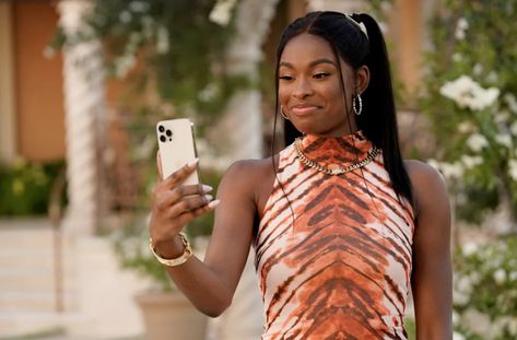 Coco Jones Talks the Bel-Air Reboot, Playing Hilary Banks | POPSUGAR Celebrity Coco Jones Bel Air, Hilary Banks, Karyn Parsons, Coco Jones, Kristen Bell Tattoos, Valley Girls, Catherine Zeta Jones, Bel Air, Will Smith