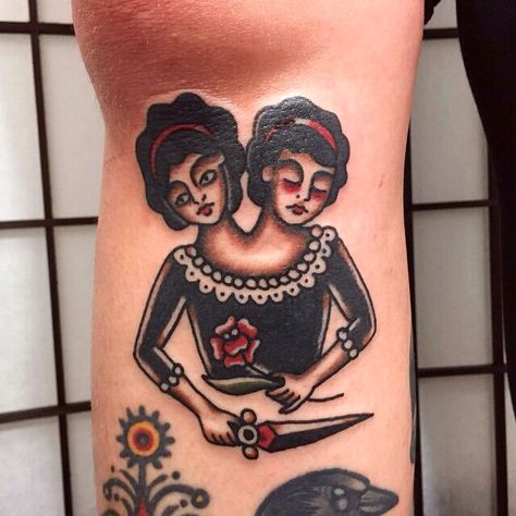 Circus Tattoo, Dibujos Tattoo, Clock Tattoo Design, Traditional Tattoo Sleeve, Gemini Tattoo, About Happiness, Spooky Tattoos, Pin Up Tattoos, Traditional Tattoo Art