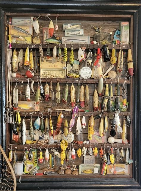 Fishing Tackle Room, Lure Display, Fishing Lures Display, Thomas Bedroom, Lake Cabin Decor, Frames Diy, Monster Fishing, Vintage Fishing Lures, Lake Cabin