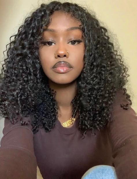 Curly Girl Hairstyles, Baddie Hairstyles, Natural Hairstyles, Long Curly Hair, Curly Girl, Long Curly, Black Girls Hairstyles, Aesthetic Hair, Brown Skin