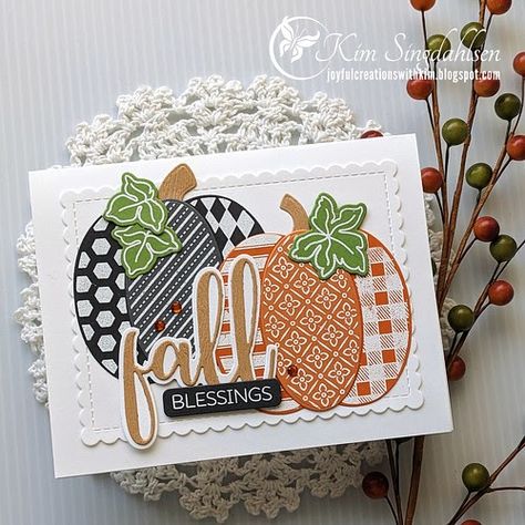 There’s a new inspiration challenge at The Card Concept and the theme is Pumpkin Party.  My Clean and Layered card was inspired by the fabu... Honey Diy, Pumpkin Party, Pumpkin Cards, Honey Bee Stamps, Bee Cards, Fall Cards, Candy Corn, Honey Bee, Diy Cards