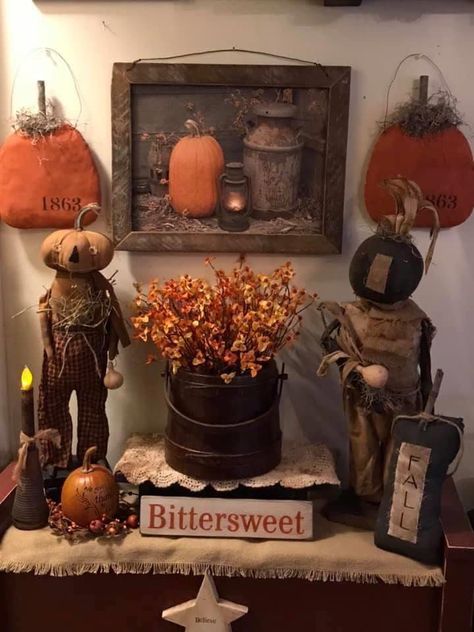 Vintage Farm Decor, Primitive Thanksgiving Decor, Primitive Porch, Primitive Fall Decorating, Primitive Fall Crafts, Harvest Thyme, Prim Halloween, Primitive Fall Decor, Halloween Dolls