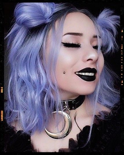 E-Girl Makeup Looks Inspiration Egirl Hairstyle Short Hair, Egirl Dyed Hair Ideas, Egirl Hairstyle Color, Cute Egirl Makeup, Egirl Hair Color, Egirl Makeup Goth, Egirl Hairstyle, Goth E-girl Makeup, Egirl Hairstyles