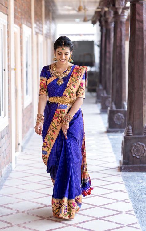 Pithani Pattu Sarees With Blouse, Pythani Sarees Blouse Designs, Saree For Wedding Function Guest, Blouse Designs For Paithani Sarees, Paithani Half Saree Designs, Pellikuthuru Sarees, Pellikuturu Sarees, Seemantham Saree Ideas, Paithani Saree Traditional Look