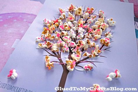 Cherry Blossom Popcorn Tree Kid Craft w/free printable template Popcorn Tree, Popcorn Crafts, Travel Crafts, Spring Crafts For Kids, Spring Tree, Kid Craft, Learn Crafts, Blossom Tree, Crafts For Kids To Make