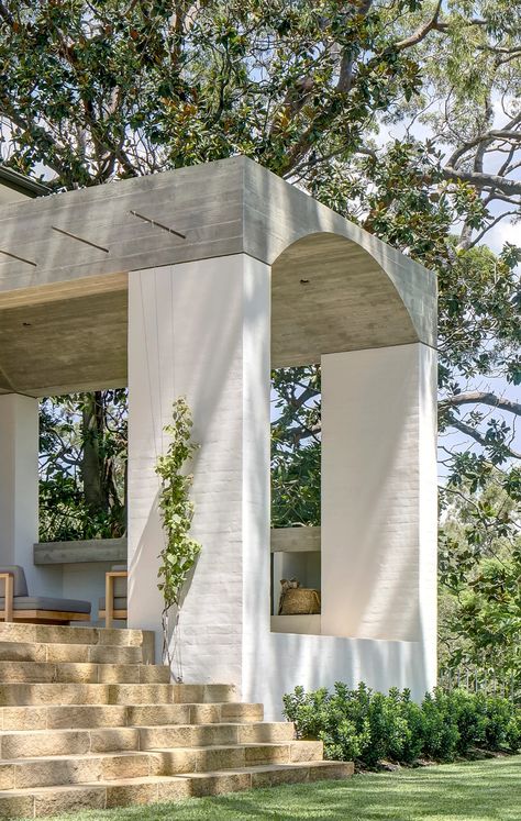 CASTLECRAG | POLLY HARBISON Backyard Covered Porch, Off Form Concrete, Porch Inspiration, Kitchen Beautiful, Outdoor Shelters, Outdoor Room, Architecture Awards, Backyard Inspiration, Outdoor Entertaining Area