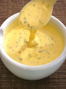 recette sauces | recettes: les sauces: Sauce béarnaise (l'authentique) Bernaise Sauce, Sauce Béarnaise, Bearnaise Sauce, Herb Sauce, Marinade Sauce, Gravy Sauce, Savory Sauce, Marinara, Dipping Sauce