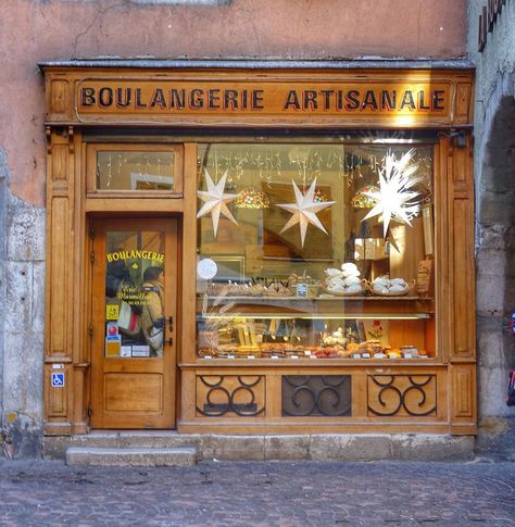 Cute Store Fronts, Cute Store, Tiny Shop, Store Windows, Shop Fronts, Happy House, Bakery Shop, Shop Front, January 19