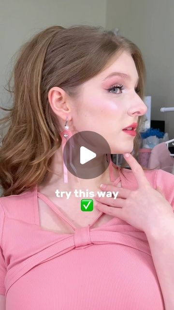 Olya on Instagram: "Follow for more! ✅ Claw clip hairstyle is here ❤️ ib: 104653248 on 小红书

#clawclip #clawcliphairstyles #clawcliphack #hairstyles #hairstyletutorial #hairstyleideas #everydayhairstyle" Flat Clip Hairstyles, Claw Clip Hairstyles Medium Hair, Hairstyles Coquette, Claw Clip Hairstyle, Clip Hairstyle, Clip Hairstyles, School Hairstyles, Everyday Hairstyles, Hair Tips