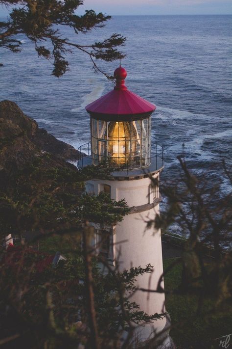 Heceta Head Lighthouse, Oregon Heceta Head Lighthouse, Navigation Lights, The Pacific Northwest, Nature Landscape, The Pacific, Pacific Northwest, Lighthouse, Lamp Post, Landscape Photography