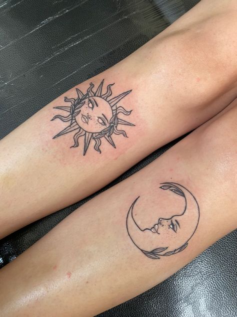 Sisters Of The Moon Tattoo, Sun And Moon Tattoo Matching Sisters, Matching Friendship Tattoos, Matching Tats, Shin Tattoo, Sun And Moon Tattoo, Cute Simple Tattoos, Bestie Tattoo, Moon Tattoos