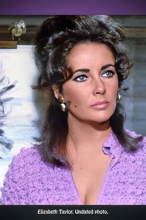 Elizabeth Taylor. Untagged pic. Elizabeth Taylor Eyes, Young Elizabeth Taylor, Elizabeth Taylor Quotes, Grace Kelly Style, Jet Magazine, Richard Burton, Liz Taylor, Magic Women, Beauty Forever