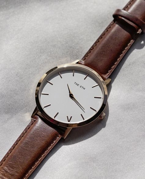 'Tribeca' in sunlight, one of our versatile favourites. #the5th ____________________________ Mens Watch, Womens Watch, Unisex Watch, Brown Strap, Black Strap, Watch strap, Watch Band. Bareum Outfit, Vintage Watch Aesthetic, Corpse Lily, Trendy Watches Women, Unsleeping City, Academia Fit, Garden Outfit, Mens Watches Classy, Brown Watch Men