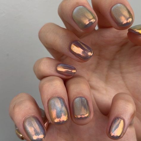 Olive Skin Tone Nails, Labradorite Nails, Iridescent Nails, Nail Ideas For Summer, Small Nails, Nails Salon, E Mc2, Top Nail, Nails 2024