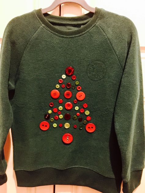 Homemade Christmas Jumper, Diy Holiday Sweater, Diy Christmas Jumper Ideas, Diy Christmas Jumper, Christmas Tree Shirt Diy, Christmas Jumper Ideas, Embroidered Sweatshirt Diy, Ugly Sweater Outfits, Homemade Ugly Christmas Sweater