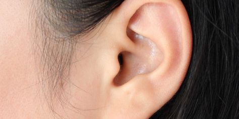 You've been popping your ears all wrong How To Pop Ears, Body Photography, Benefits Of Coconut Oil, Loud Noises, Hearing Loss, The Cell, Acupuncture, You've Been, Home Remedies