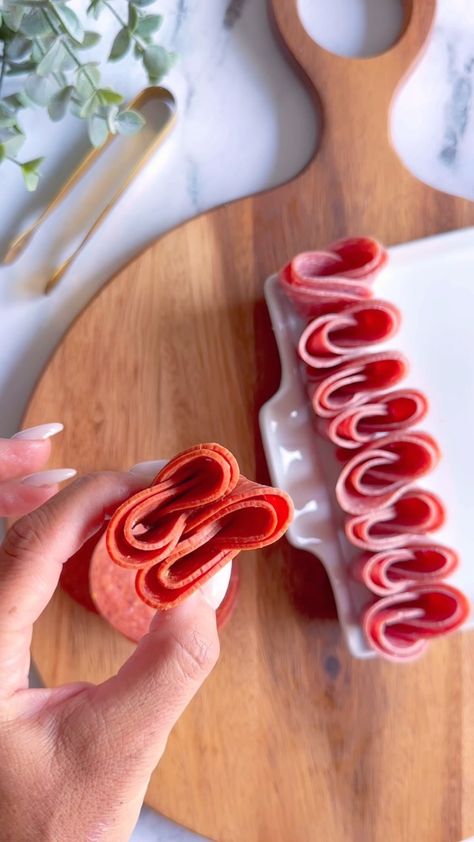 Kim Charon | Charcuterie & Things | Easy Food Styling & Hosting | SAVE my repost of my SALAMI RIVER tutorial for your holiday boards! They look like RIBBONS and are perfect!!! 1️⃣ Folding the Salami:... | Instagram Charcuterie Board Salami, Salami River, Charcuterie Trays, Holiday Boards, Charcuterie Meats, Strawberry Roses, Hawaiian Rolls, Grazing Tables, Easy Food