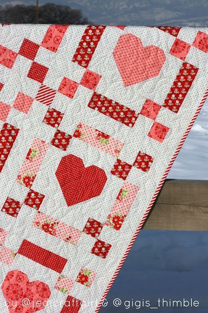 Valentines Quilts Patterns, Heart Quilt Patterns Free, Heart Quilts Easy, Valentine Quilt Patterns Free, Valentines Day Sewing Projects, Valentines Quilt, Quilt Heart, Heart Quilts, Oversized Poplin Shirt