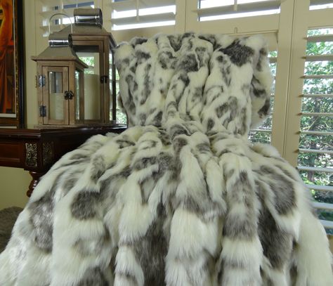 Rabbit Fur Handmade Throw Faux Fur Throw Blanket, Fur Throw Blanket, Handmade Throws, Fur Blanket, Fur Throw, Faux Fur Throw, Luxury Blanket, Woven Blanket, Rabbit Fur