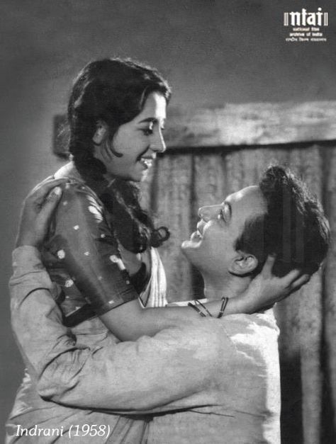 Ram Mandir Images Hd, Madhubala Actress, Uttam Kumar, Suchitra Sen, Bollywood Pictures, Film History, Photography Inspiration, Old School, Most Beautiful