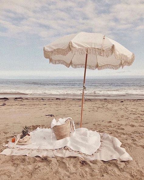 Spending my Summer holiday re charging - whatcha doing? . . . . . . . . . . #summertime #summertimehappiness #summertimevibes #beachvibes Martin Munkacsi, Image Zen, Holiday Aesthetic, Yennefer Of Vengerberg, Gabriel Garcia Marquez, Beach Lifestyle, Beige Aesthetic, Jolie Photo, American Beauty