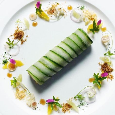 - Rice salad wrapped with Cucumber- Curry Plating Ideas, Curry Plating, Garnishing Ideas, Rice And Curry, Art Of Plating, Food Presentation Plates, Gourmet Food Plating, Food Plating Techniques, Plating Ideas