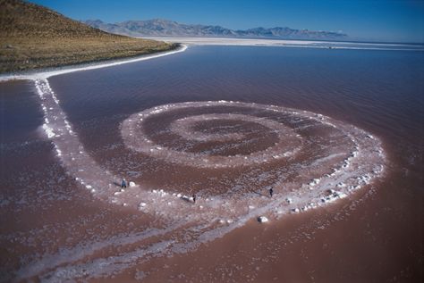 Robert Smithson Spiral Jetty | Visit | Dia Spiral Jetty, Robert Smithson, Basalt Rock, Utah Lakes, Great Salt Lake, Richard Long, Istoria Artei, University Of Utah, Earth Art