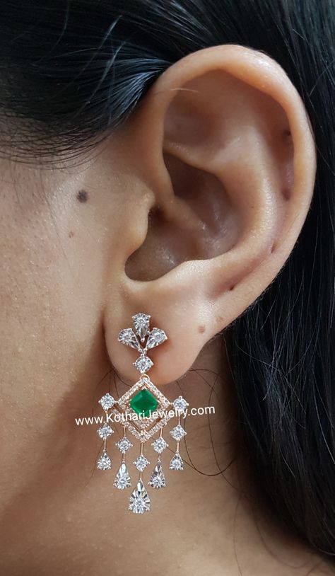 Trendy Diamond Earring Diamond Earrings Indian Daily Wear, Diamond Earrings Indian, Uncut Diamond Necklace, Diamond Necklace Indian, Diamond Gold Earrings, Indian Diamond Jewellery, Gold Bangles Indian, Bridal Diamond Necklace, Gold Pendent