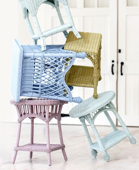 Wicker Table And Chairs, Painting Wicker Furniture, Old Wicker, Maine Cottage, Painted Wicker, Cane Furniture, Annapolis Maryland, Wicker Table, Wicker Chairs