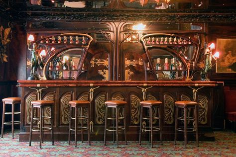 Find out what the best height for your bar top is, whether it's for your kitchen breakfast bar, wet bar in your basement, or the local pub. Diy Basement Bar, Art Nouveau Bar, Diy Bar Stools, Paris Bars, Architecture Art Nouveau, Floor Moulding, Art Nouveau Interior, Art Nouveau Furniture, Diy Basement