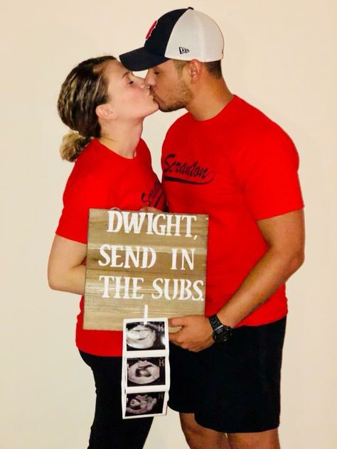 First Pregnancy Announcements, Baby Picture Outfits, Announcing Pregnancy, Nerdy Baby, Fun Baby Announcement, Dunder Mifflin, First Pregnancy, Reveal Ideas