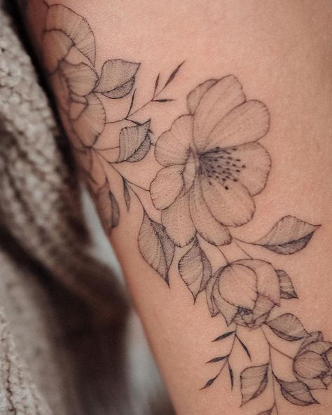 Bunami Ink, Wild Rose Tattoo, Lavender Tattoo, Wildflower Tattoo, Botanical Tattoo, Tattoo Bracelet, Floral Bracelet, Floral Illustration, Floral Sleeve