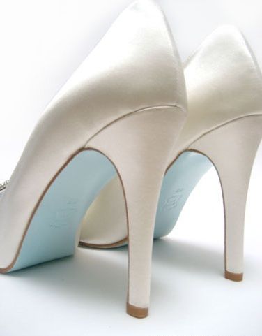 Blue-Bottom-Shoes :) "Something old, Something new, Something Borrowed, Something Blue". :) Blue Bottom Shoes, Blue Bridal Shoes, Something Blue Bridal, Blue Wedding Shoes, Something Borrowed, Wedding Heels, Something Old, Here Comes The Bride, Trendy Wedding