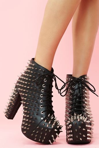 Lita Spike Platform Boot by Jeffrey Campbell via nastygal.com. So BADASS! I get my foot back, these are serious contenders for the 1st pair of shoes I am splurging on. Stil Emo, Goth Shoes, Shoes Quotes, Womens Black Booties, Gothic Shoes, Couple Shoes, High Heels Boots, Fila Shoes, Shoes Ideas