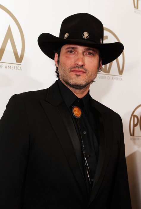 Robert Rodriguez - 2009 Texas Medal of the Arts Honoree in Film Spain Rodriguez, Ramon Rodriguez Actor, Robert Richardson Cinematography, Quentin Tarantino Films, Tarantino Films, Robert Trujillo, Rose Mcgowan, Robert Rodriguez, Old Hollywood Style