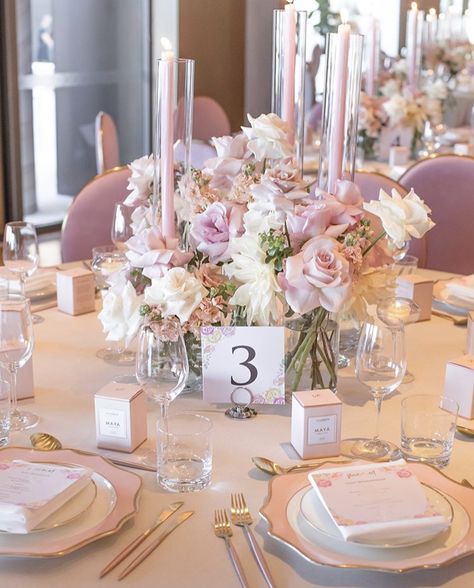 Fest Temaer, Gold Cutlery, Lilac Wedding, Wedding Floral Centerpieces, Blush Pink Weddings, Cute Wedding Ideas, Wedding Decor Elegant, Wedding Table Settings, Wedding Mood Board