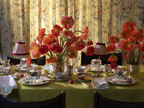 Rebecca Gardner, Chartreuse Wedding, Ice Cream Bowls, Dinner Party Table, Set The Table, Green Table, Wedding Linens, Colorful Table, Wedding Tablescapes