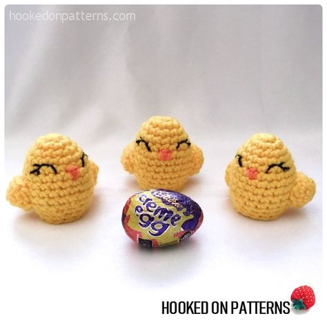 Easter Knits, Easter Knitting, Easter Crochet Patterns Free, Animal Easter Eggs, Creme Eggs, Holiday Crochet Patterns, Easter Crochet Patterns, Creme Egg, Pencil Toppers