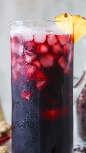 Jenné Claiborne on Instagram: "Best iced tea ever 🌺💦 Plus is gets bonus points for being healthy! Recipe link in my Stories & below👇🏾 https://sweetpotatosoul.com/hibiscus-elderberry-ginger-tea/ #icedtea #hibiscusflower" Elderberry Tea Recipe, Vegan Beverages, Elderberry Tea, Saskatoon Berry, Being Healthy, Tea Recipe, Ginger Tea, Tea Recipes, Hibiscus Flowers