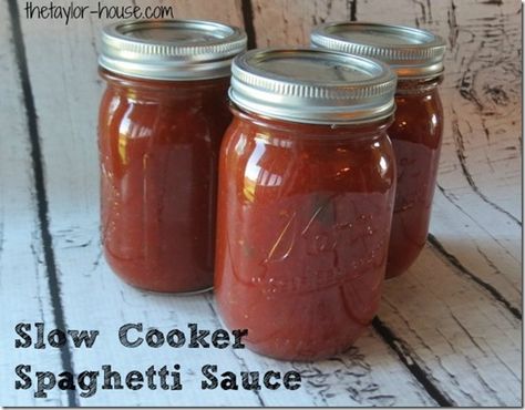 Slow Cooker Recipes: Homemade Spaghetti Sauce #slowcooker #homemadespaghettisauce Crockpot Spaghetti Sauce, Slow Cooker Spaghetti Sauce, Tomato Spaghetti, Crockpot Spaghetti, Canned Spaghetti Sauce, Slow Cooker Spaghetti, Canning Recipe, Homemade Spaghetti Sauce, Canned Tomatoes