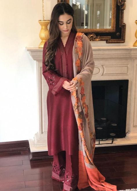 Maroon Ensemble – LAAM Pashmina Suits Design, Pashmina Suits, Cotton Suit Designs, Affan Waheed, Brown Plain, Linen Fashion, Suits Design, Pakistani Dress, Embroidery Suits Design