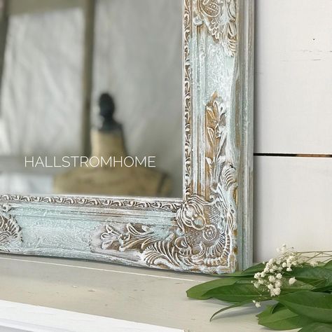 Extra Large Wall Mirrors, Wood Framed Bathroom Mirrors, Shabby Chic Mirror Wall, Distress Wood, Country Shabby Chic Decor, Cowhide Upholstery, Mirror Farmhouse, Farmhouse Mirror, Painting Mirror