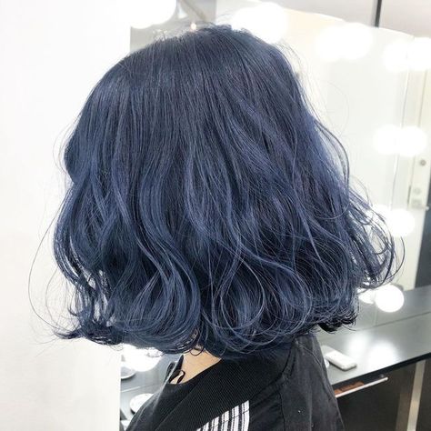 Denim Blue Hair, Blue Hair Aesthetic, Short Blue Hair, Denim Hair, Dyed Hair Blue, Dark Blue Hair, Costume Noir, Ombré Hair, Pretty Hair Color