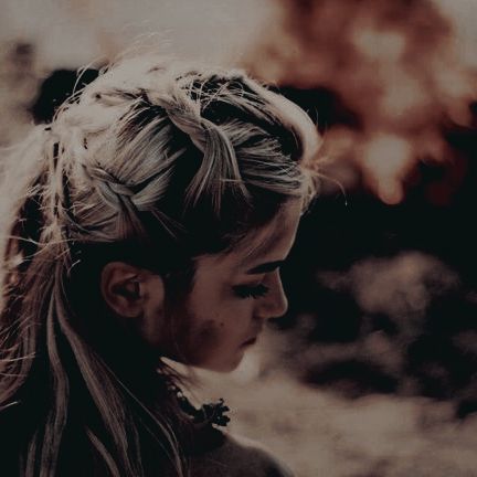 Viking Girl Aesthetic, Barbarian Woman Aesthetic, Viking Aesthetic Woman, Grounder Aesthetic, Barbarian Aesthetic, Valkyrie Aesthetic, Vikings Aesthetic, Viking Aesthetic, Half Elf