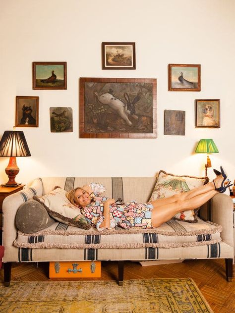 Amy Sedaris teamed up with Fishs Eddy on a line of home accessories. Amy Sedaris Apartment, Greenwich Village Apartment, Housewares Design, Eccentric Decor, Amy Sedaris, Diy Home Accessories, Greenwich Village, Bowl Designs, Poor People